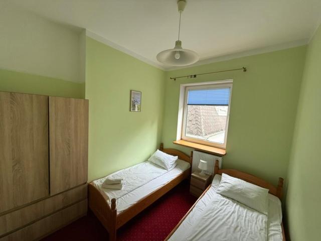 Vierbettzimmer mit Balkon